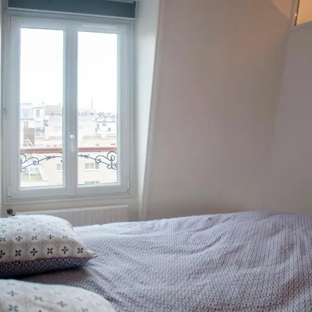 Beautiful Charming With View! 公寓 勒瓦卢瓦-佩雷